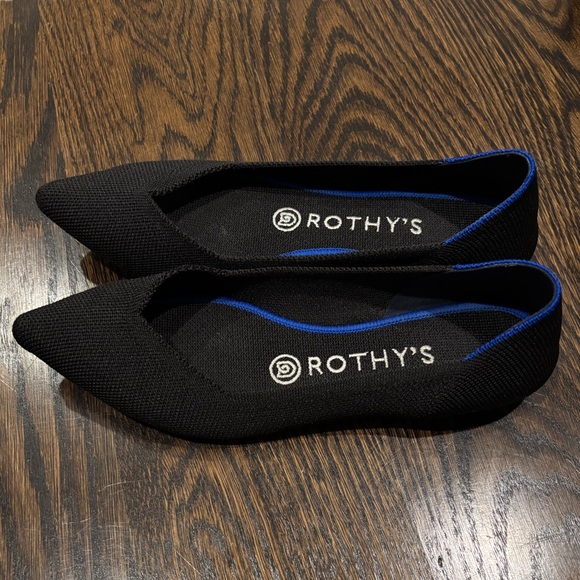 Rothy's The Point Black Ballet Flats Size 7
Neutral Minimal Classic - Picture 2 of 5